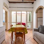 דירה Casa Al Porto קליארי